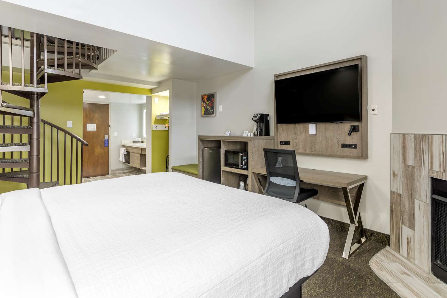 Loft area with queen bed